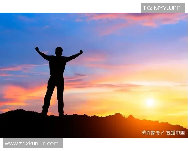 景菡一的成长之路：从梦想起航到人生巅峰的奋斗故事